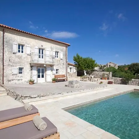 Aria 1878 Villa *